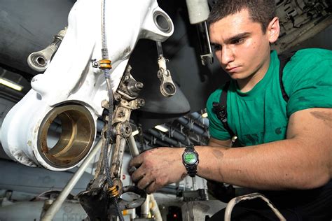 military aircraft maintenance jobs.